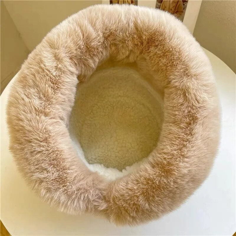 Winter Fur Hat Women Warm Snow Plush Cap Female Faux Fox Fur Bomber Hat Lady Windproof Bucket Hats for Women Russian Hat Ushanka